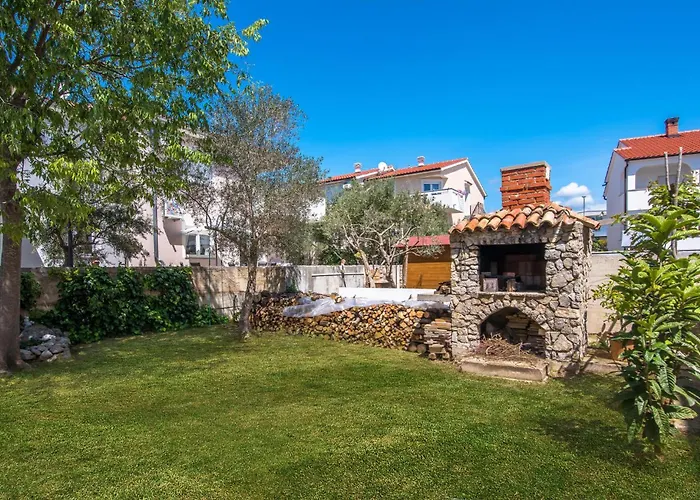 Gorgeous In Krk With Wifi Apartament